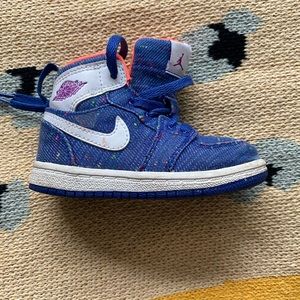 Nike Jordan’s toddler size 5
